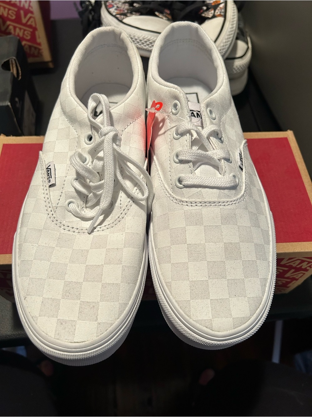 White Vans sneakers checkered pattern 9.5 new
